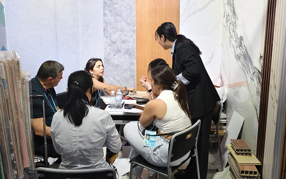 Greenwall Wall Decals Sparkle at Multiple International Exhibitions: Conquering Global Markets with "Chinese Design"